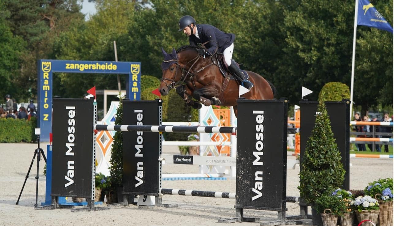 Thumbnail Ustinov von der Mittelerde